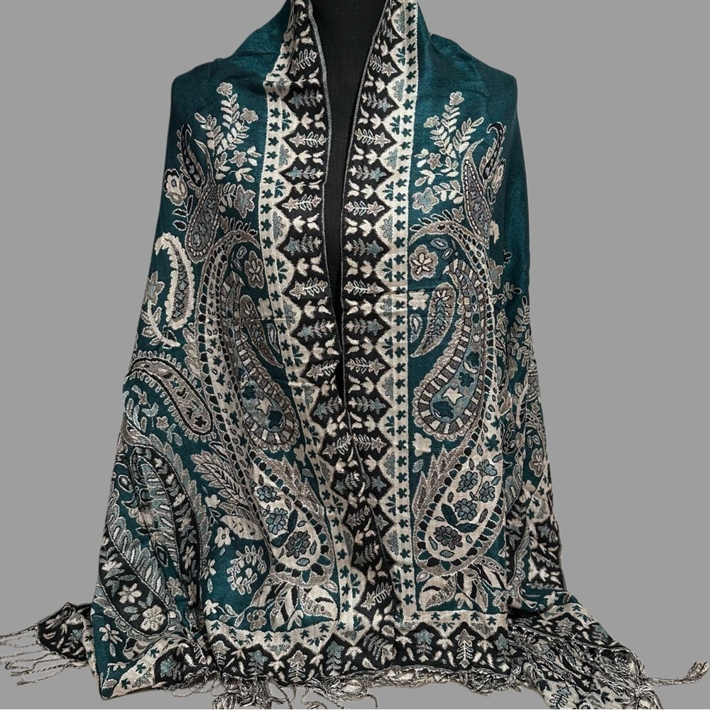 Elegant Shawl Wrap Scarf Double-Sided Super Soft Rayon Silver Emerald Green - Picture 14 of 17